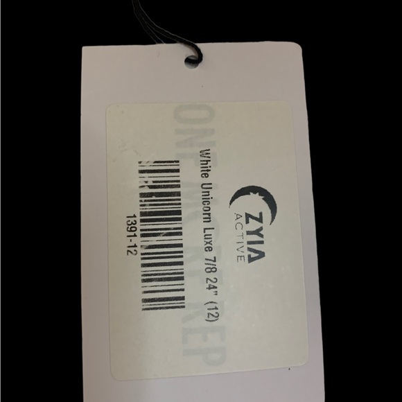 Zyia white unicorn luxe 7/8 24” leggings NWT - Picture 5 of 7